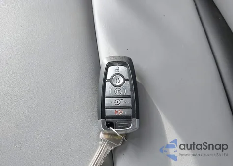 2022 Ford Explorer Xlt z USA, uszkodzony, nr VIN 1FMSK8DH2NGB66791